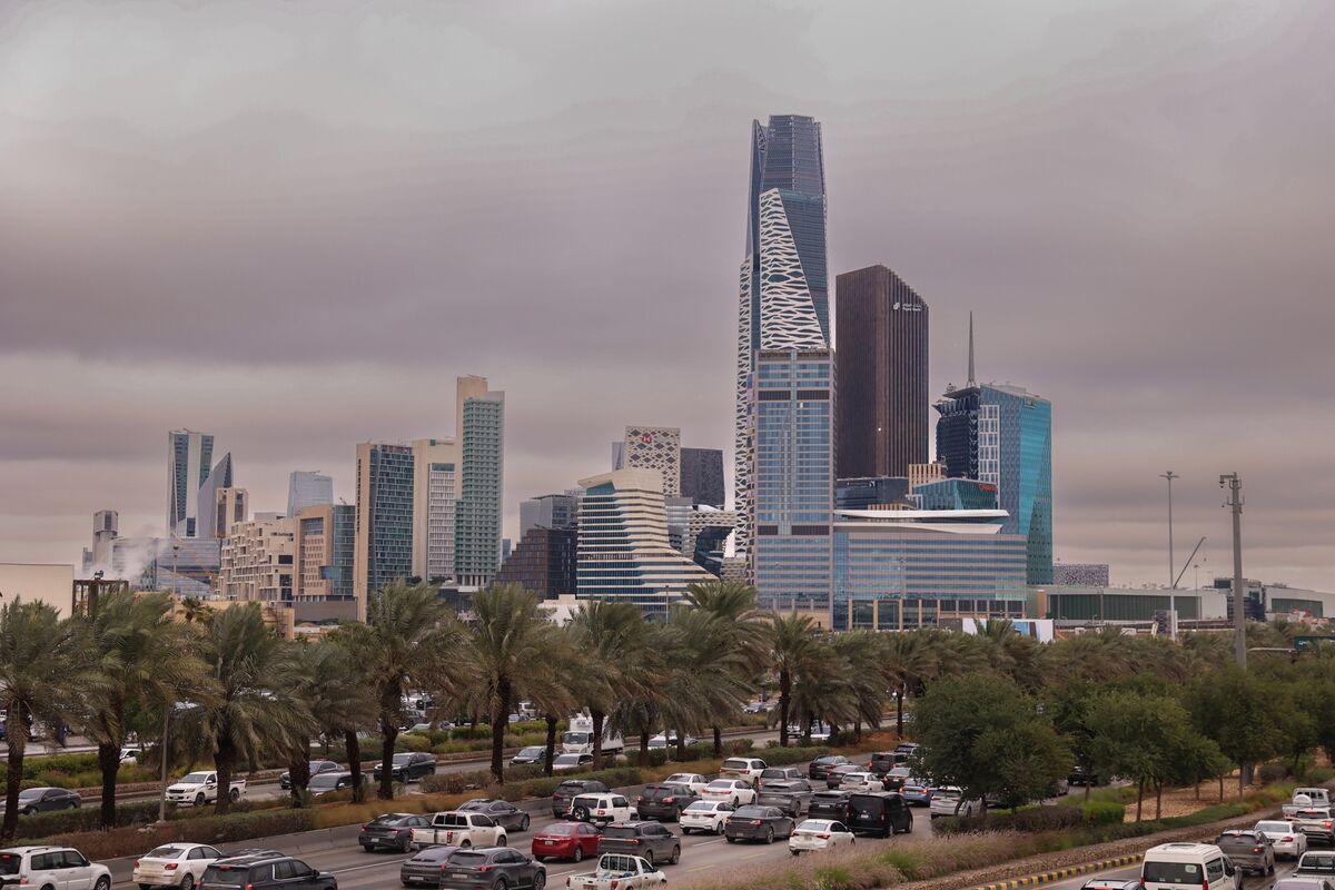 Illustrative photo for: Saudi Arabia borrowing halt signals possible pause after