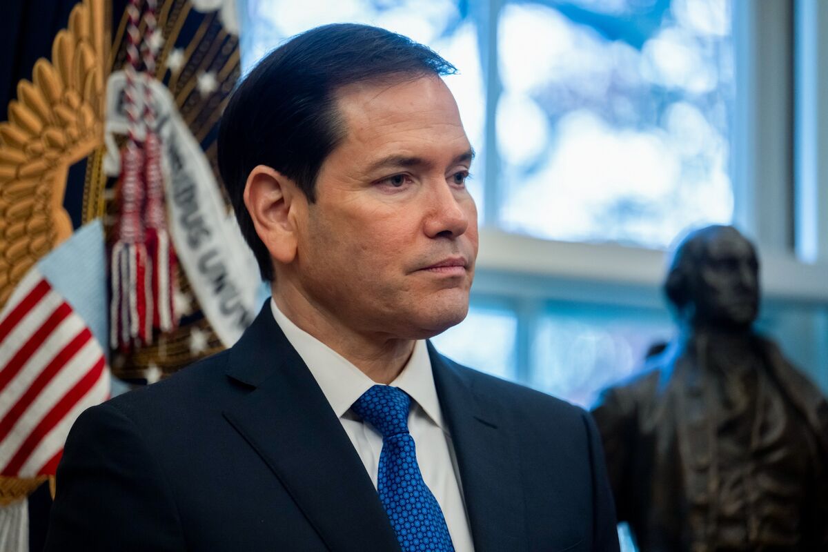 Illustrative photo for: Marco Rubio US oil quarantine Threat Stirs Venezuela