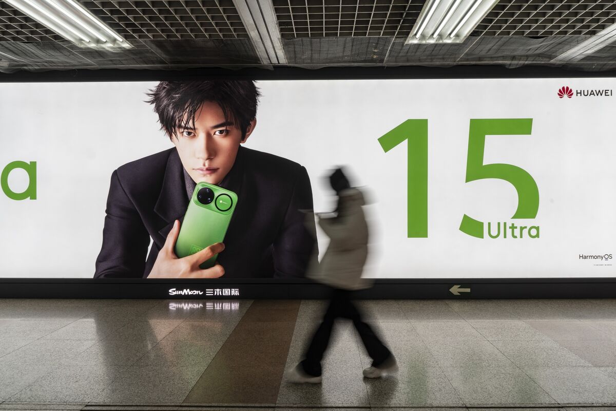 Illustrative photo for: Global Marketplace Growth Continues Despite US Border