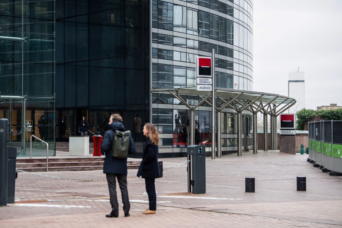 Illustrative photo for: Societe Generale Sector Gains Boost Yearly Performance,