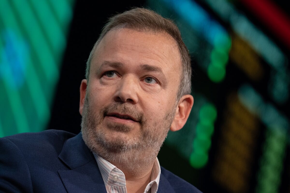 Illustrative photo for: Boaz Weinstein hedge fund Battles Baillie Gifford in