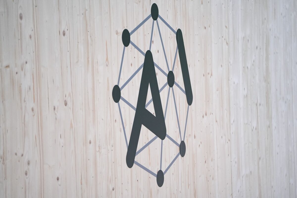 Illustrative photo for: Richard Bernstein Advisors: Excess Liquidity Fuels Asset