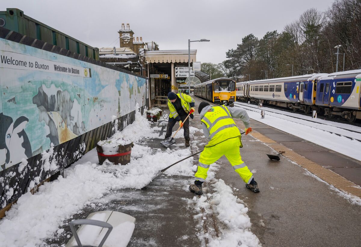 Illustrative photo for: Storm Goretti hurricane winds Disrupt Northwest Europe