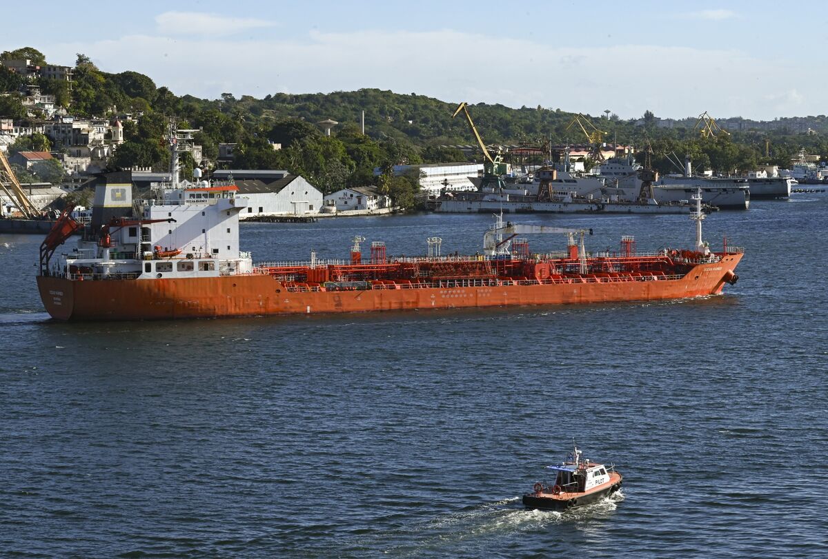 Illustrative photo for: Oil tanker Havana Arrival Sparks Tensions with 85,000