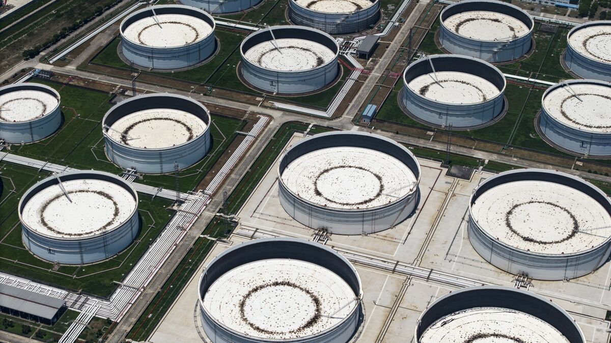 Illustrative photo for: Supply Chain Disruption: From Oil to Rare Earth Metals and