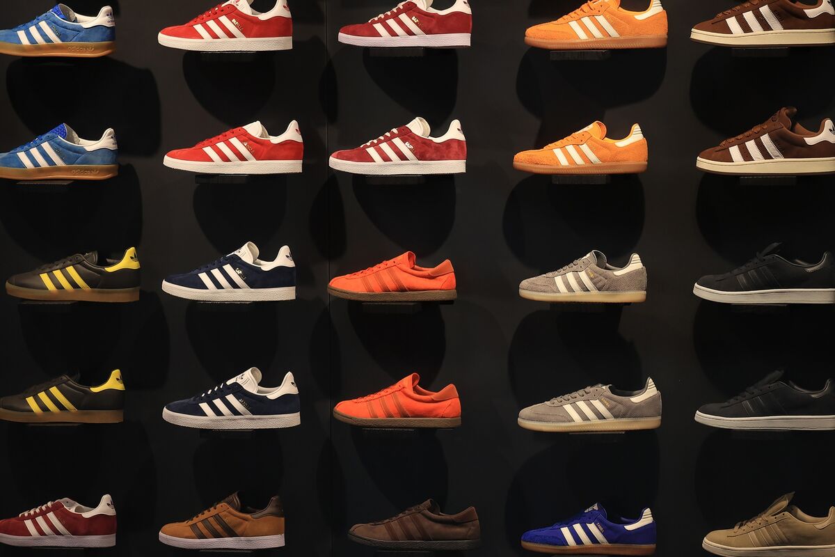 Illustrative photo for: Sneaker Market Uncertainty Casts Shadow on 20-Year Boom