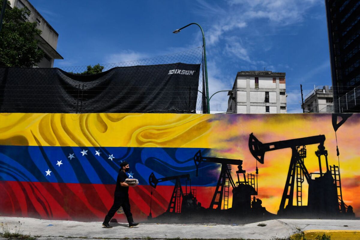 Illustrative photo for: US Venezuela relations: Complex Efforts Meet Political and