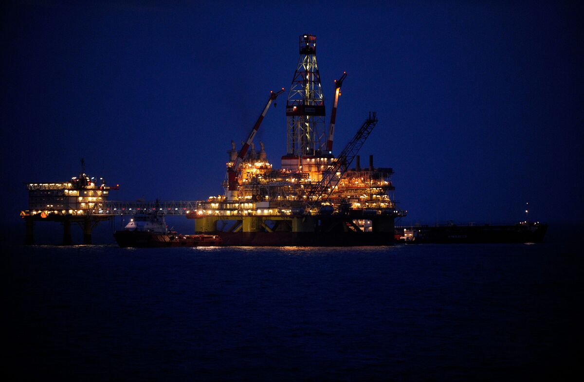 Illustrative photo for: Ukraine Caspian Sea attack Targets Lukoil Platforms to