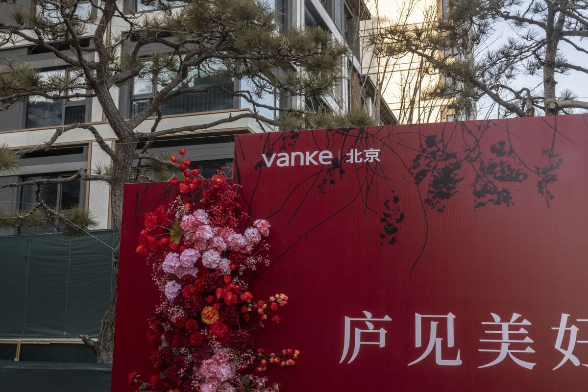 Illustrative photo for: Debt Adviser Urges China Vanke Bond Default Warning Over