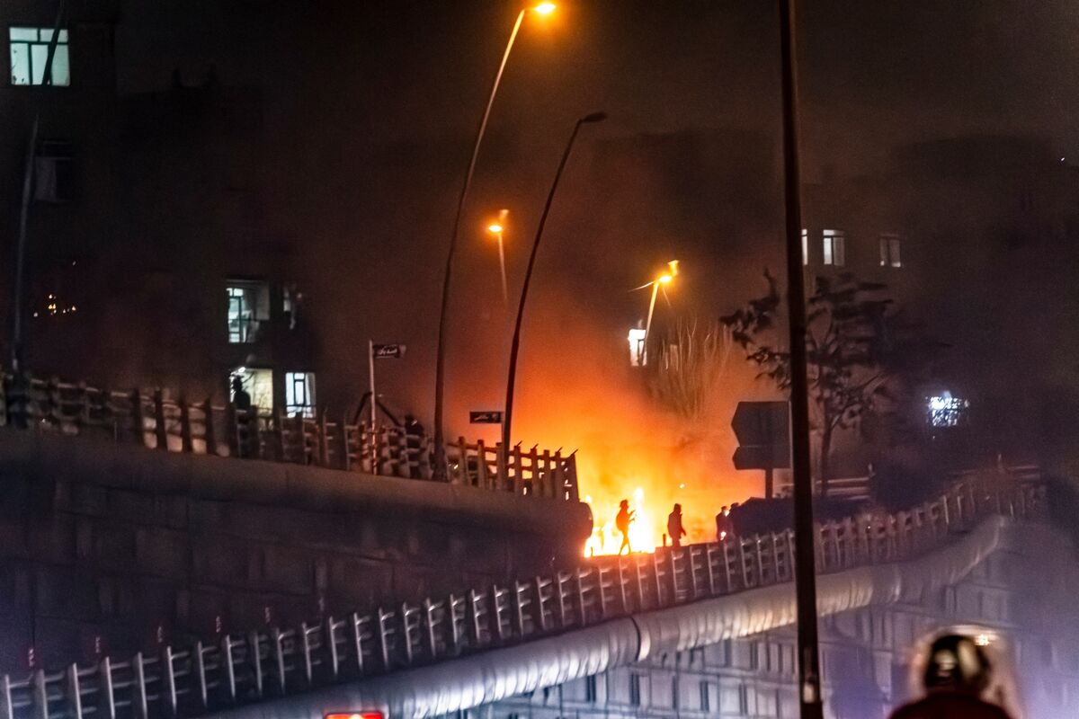 Illustrative photo for: Iran protests civilian casualties escalate amid warnings of