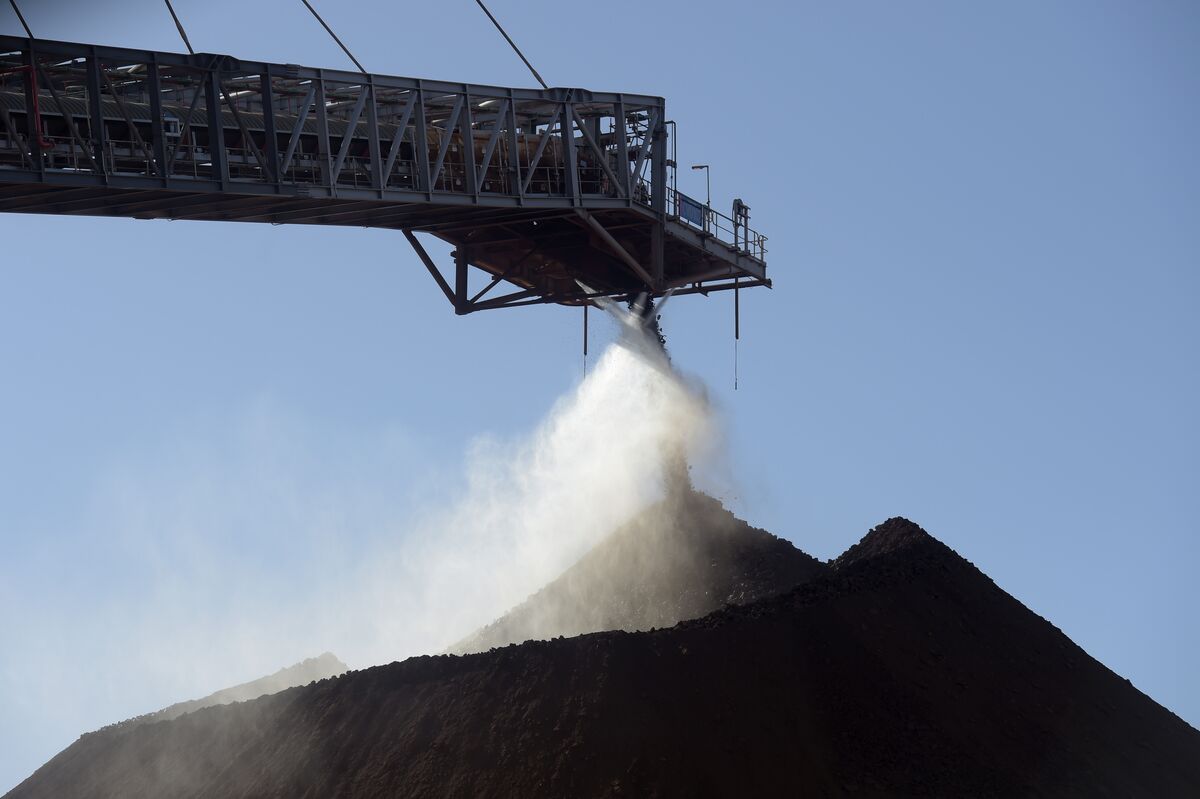 Illustrative photo for: BHP Rio Tinto iron ore Partnership to Mine 200M Tons in