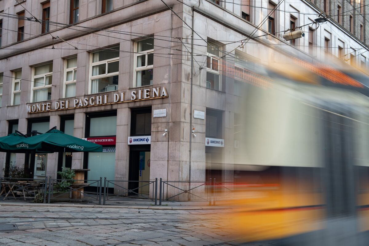 Illustrative photo for: UniCredit Monte Paschi stake: Bank Denies Acquisition