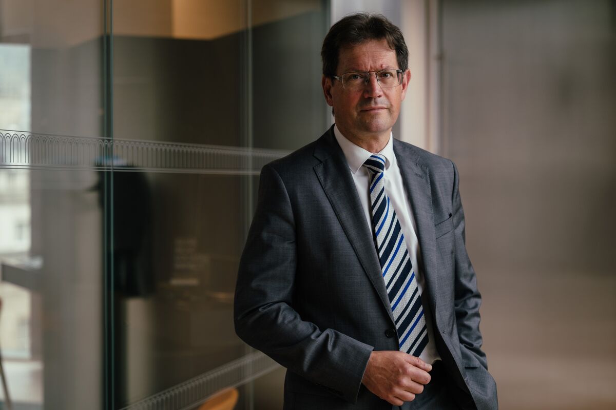 Illustrative photo for: UK’s Serious Fraud Office Director Nick Ephgrave retirement