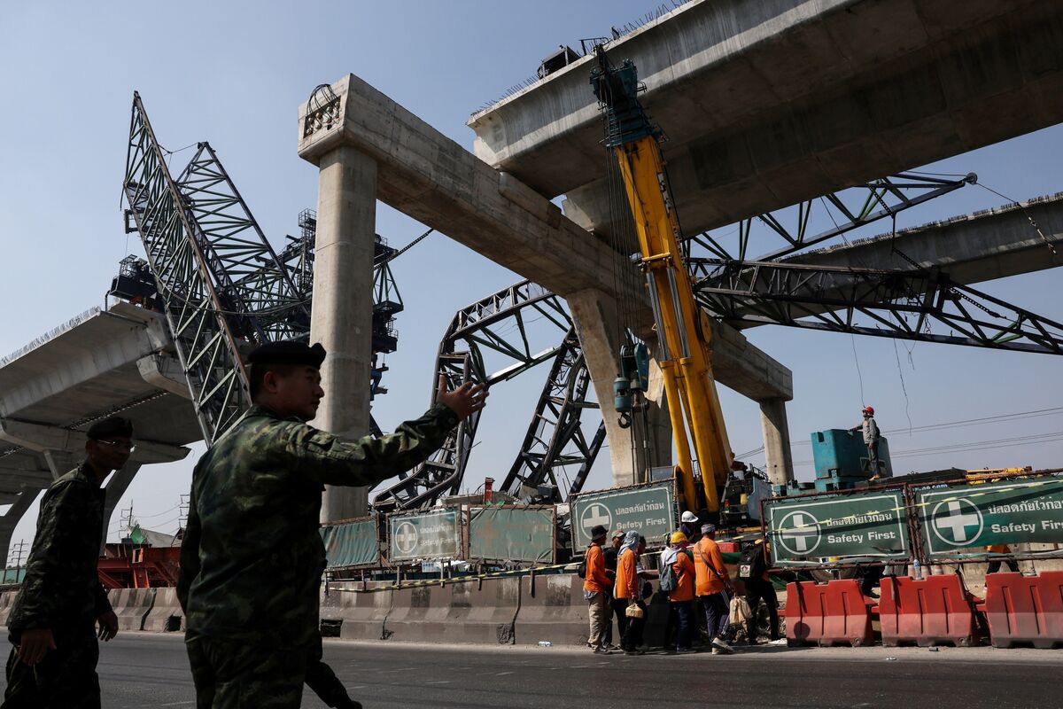 Illustrative photo for: Thai Construction Firm Under Investigation for Crane