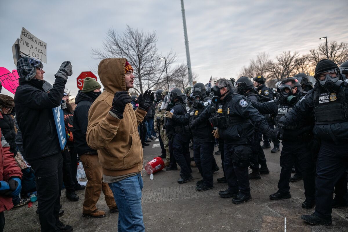 Illustrative photo for: US Law Enforcement Expansion Nears Amid Minneapolis