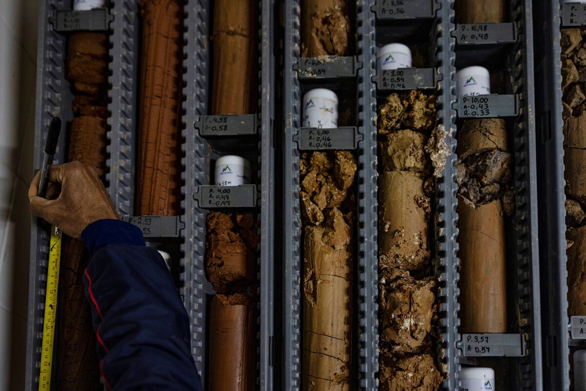 Illustrative photo for: Viridis Mining Discusses Sale of Rare Earths Brazil Amid