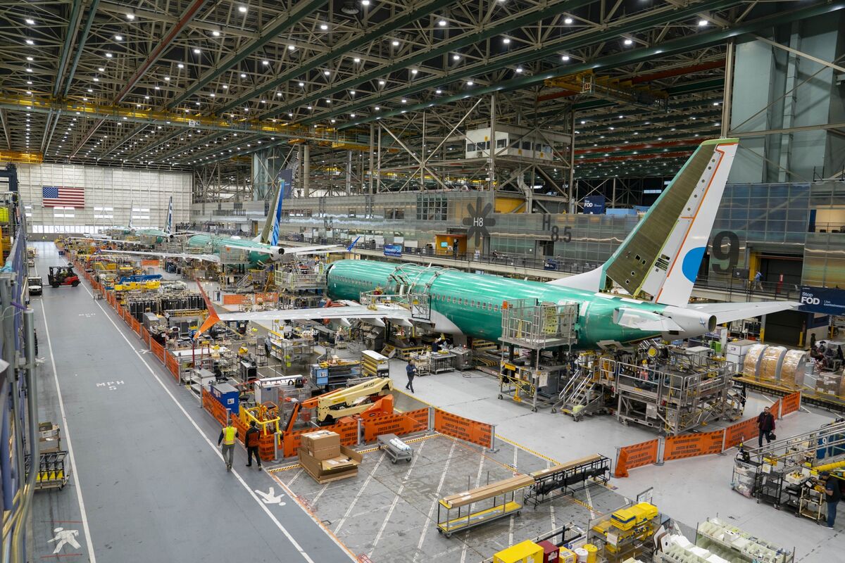 Illustrative photo for: Boeing share recovery Signals Investor Confidence in CEO