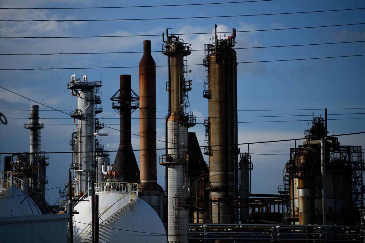 Illustrative photo for: Latest Oil Market News: Developments and Insights