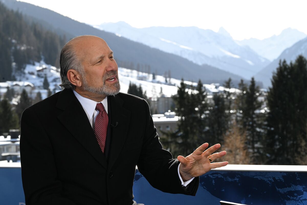 Illustrative photo for: Wall Street Investor Sentiment Drops Amid Concerns Over