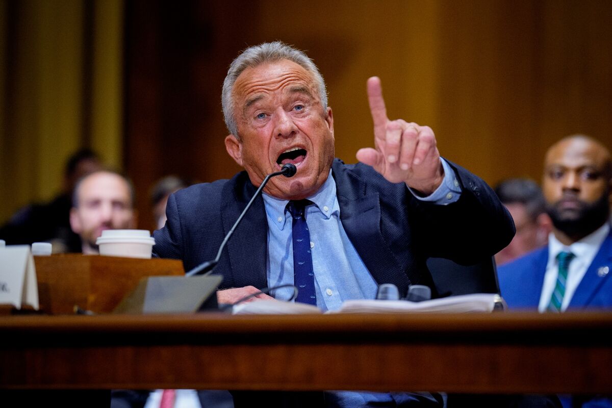 Illustrative photo for: RFK Jr supplement controversy Sparks Debate Over Health