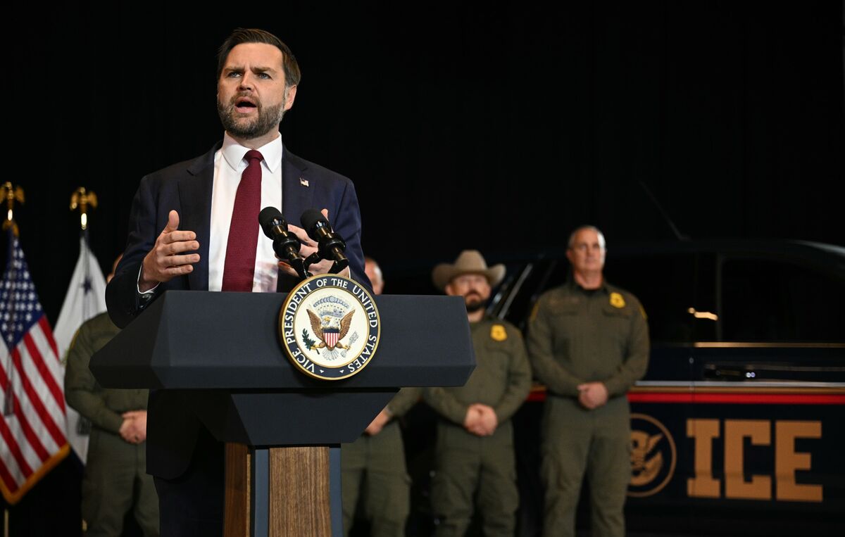 Illustrative photo for: Most Americans Concern ICE Tactics Amid Rising Wary