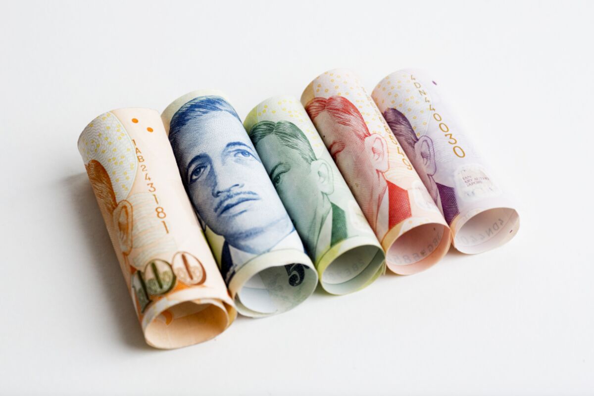 Illustrative photo for: Singapore dollar strength hits highest level since 2014