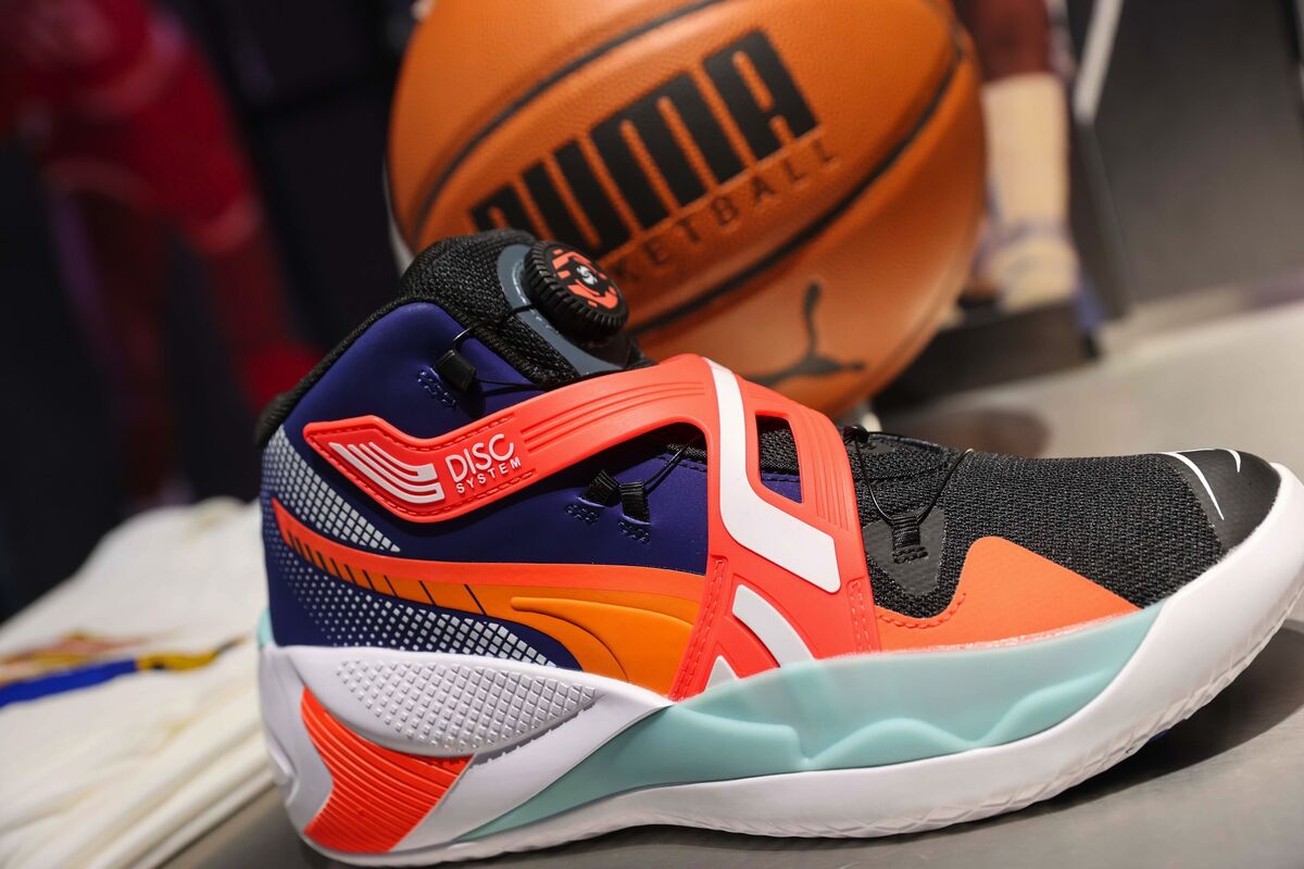 Illustrative photo for: Anta Sports Puma stake: China’s Anta Acquires 29% for $1.8B