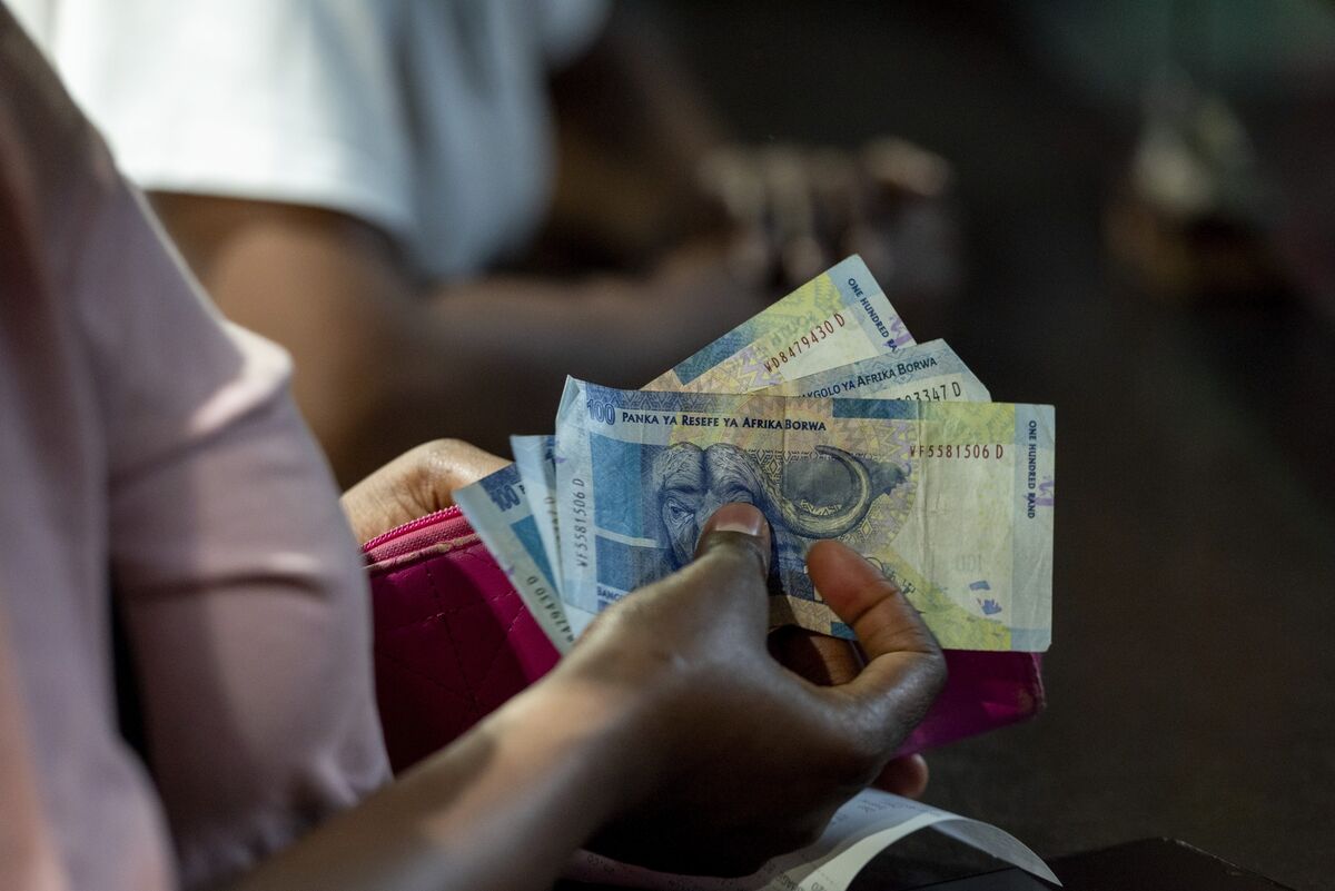 Illustrative photo for: South African Reserve Bank inflation forecast eyed by