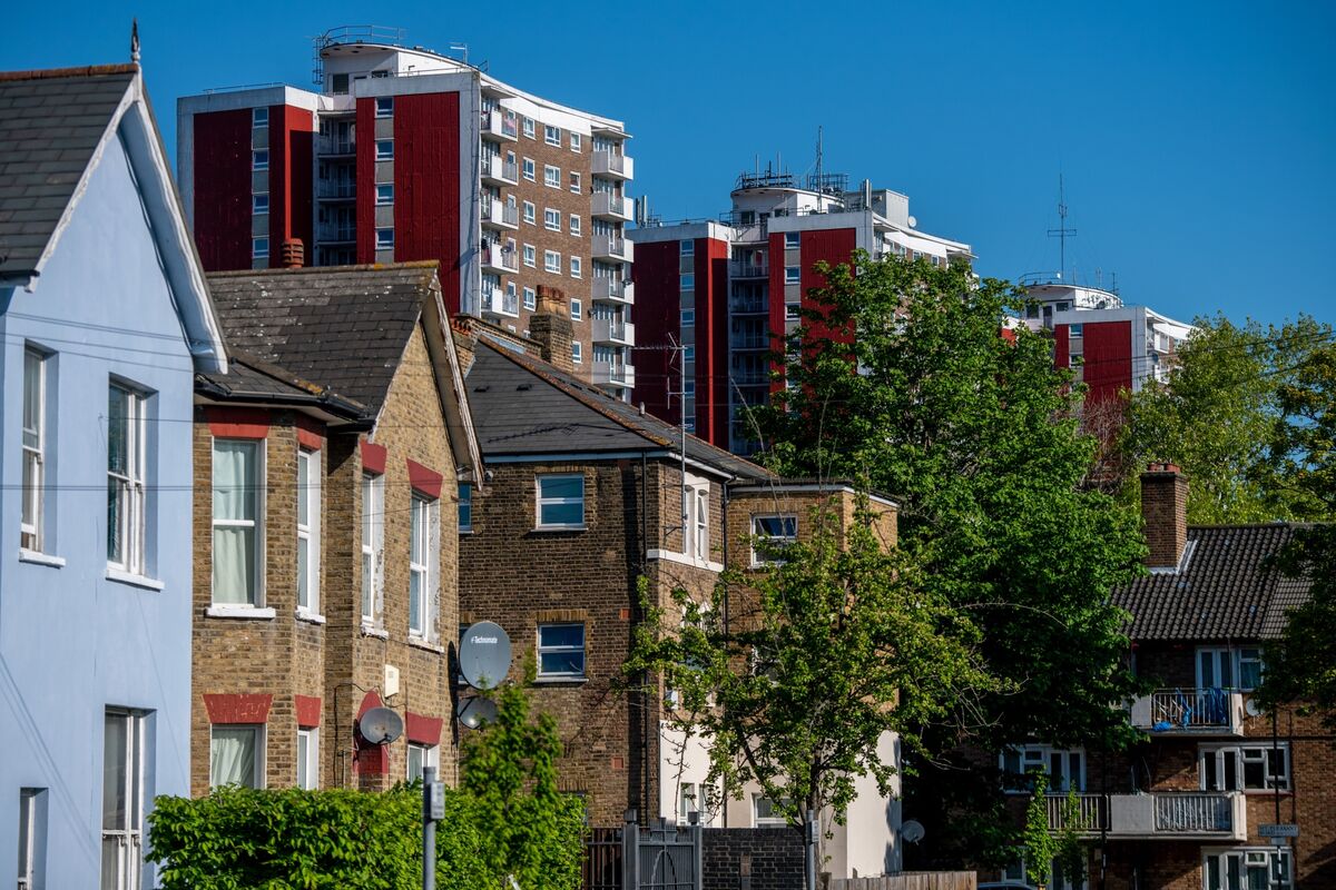 Illustrative photo for: UK government ground rent caps to protect leaseholders in