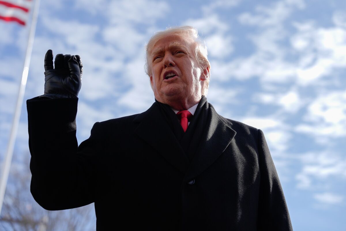 Illustrative photo for: Trump economic campaign focus Shifts to Achievements Amid