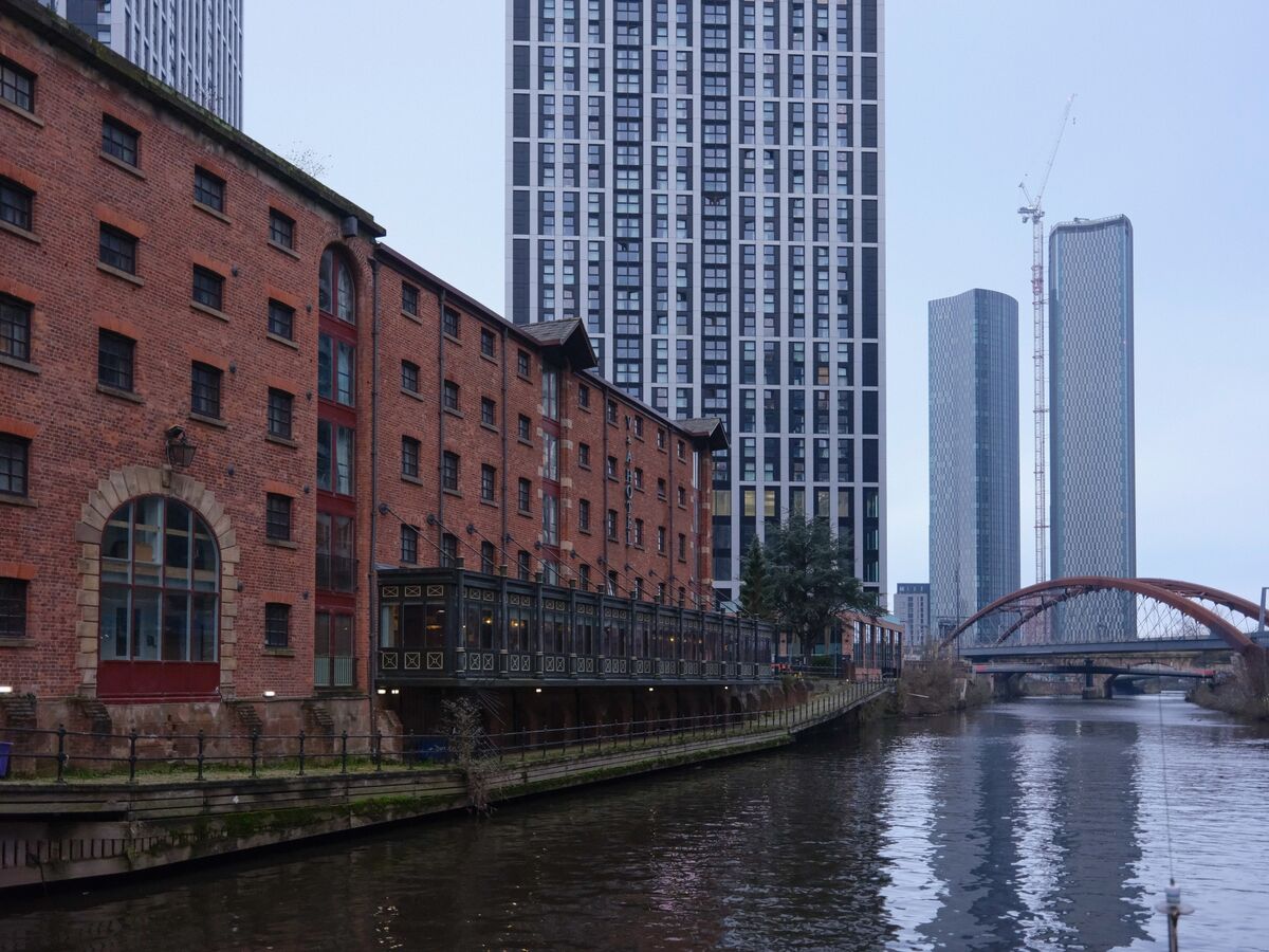 Illustrative photo for: Manchester economic growth doubles UK pace under Andy