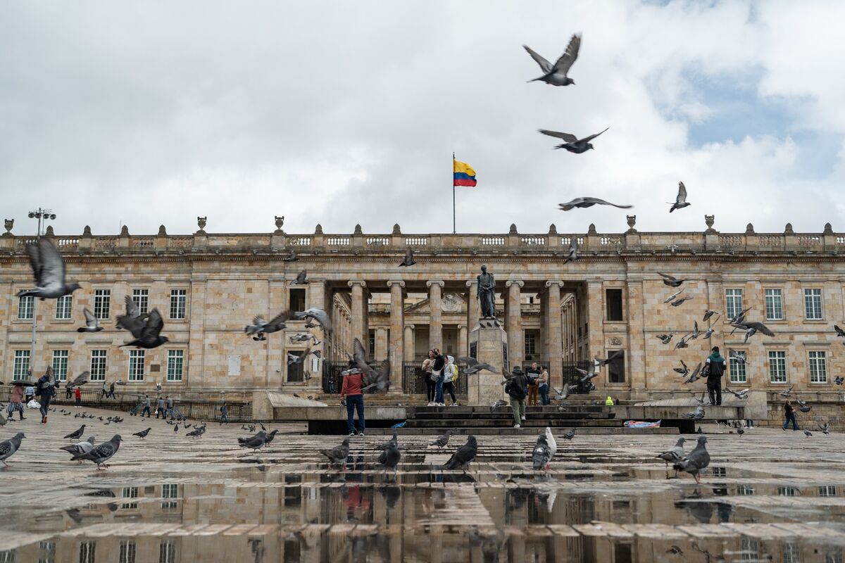 Illustrative photo for: Colombia tax increase suspension: Top Court halts tax hikes