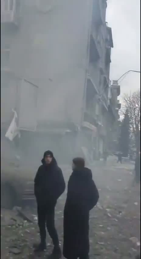 Illustrative photo for: Russian strike Kharkiv injures 15, damages buildings