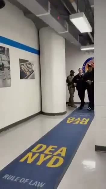 Illustrative photo for: Video Shows Maduro DEA Perp Walk Leaving New York Office