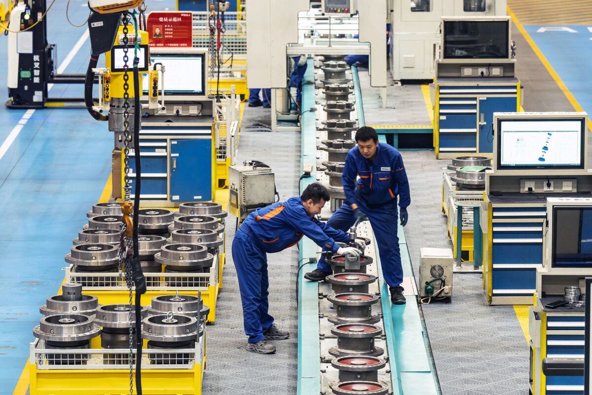 Illustrative photo for: China manufacturing activity improvement signals