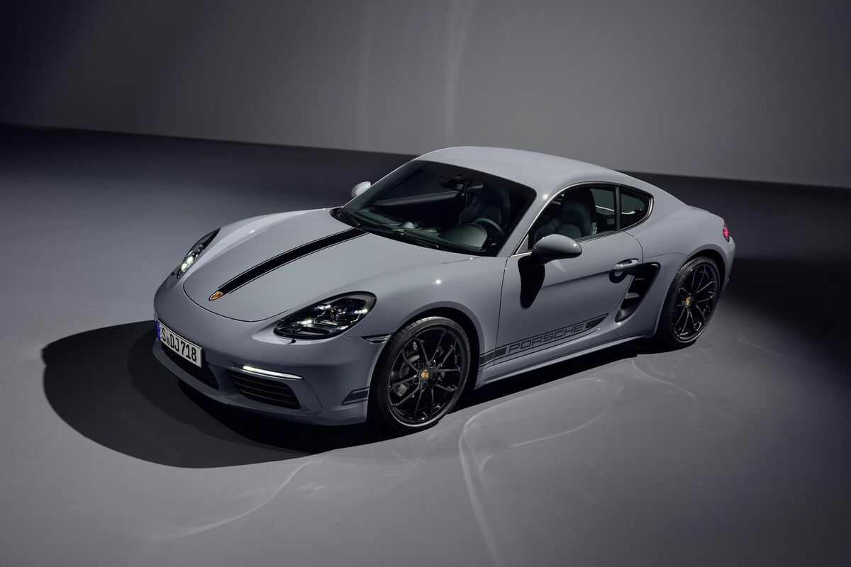 Illustrative photo for: Porsche electric sports car Line Faces Cuts to Cut Costs