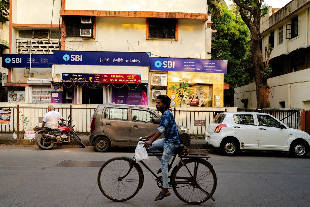 Illustrative photo for: State Bank of India profits boost on strong retail demand