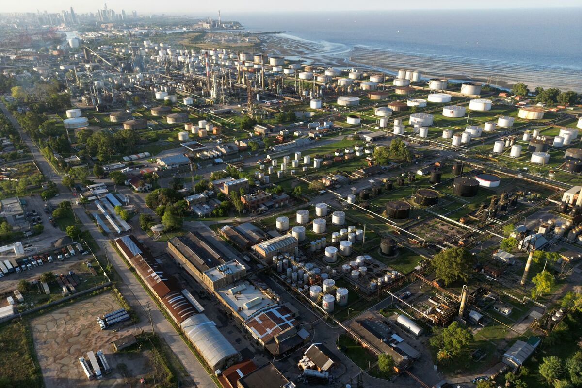 Illustrative photo for: Mercuria Argentina acquisition scramble: Near deal to buy