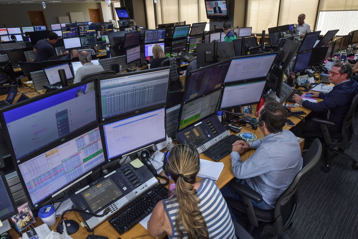 Illustrative photo for: Debt swaps market struggles: bankers fail to close deals