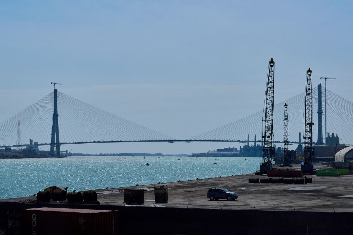 Illustrative photo for: Trump Calls for US Part-Ownership of New Michigan-Ontario