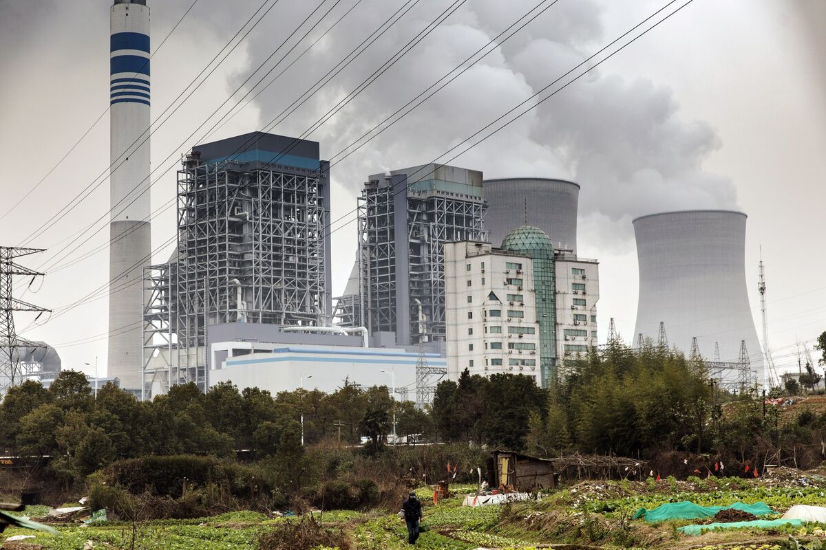 Illustrative photo for: China emissions decline 2025: First drop since 2022 despite