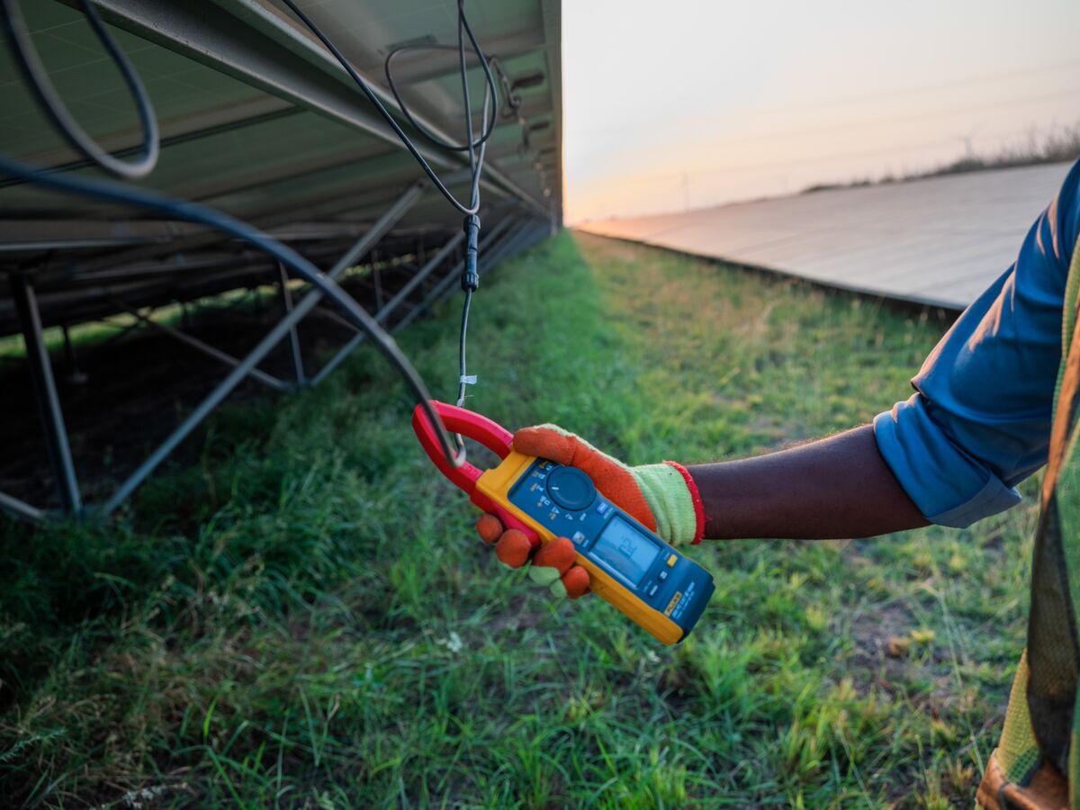 Illustrative photo for: India’s renewable energy stocks rally as Trump trade deal