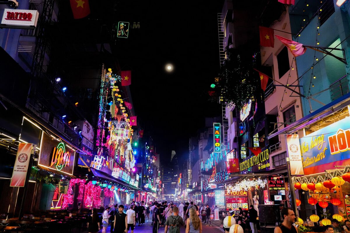 Illustrative photo for: Vietnam crackdown on karaoke noise sparks peace-seekers in