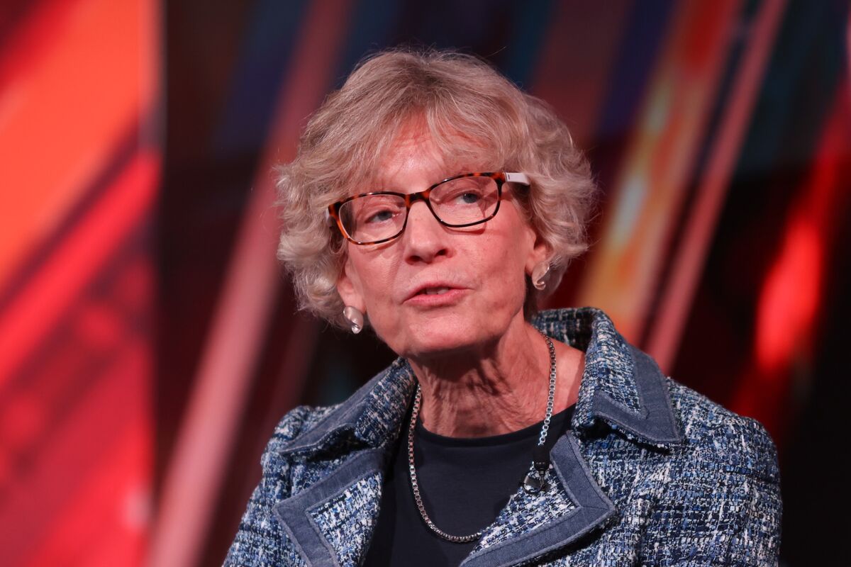 Illustrative photo for: UK economy sluggish tepid consumption scarred: Telegraph