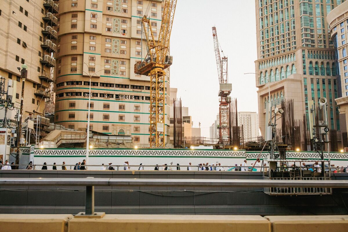 Illustrative photo for: Mecca development boom insights: Bloomberg’s take explained