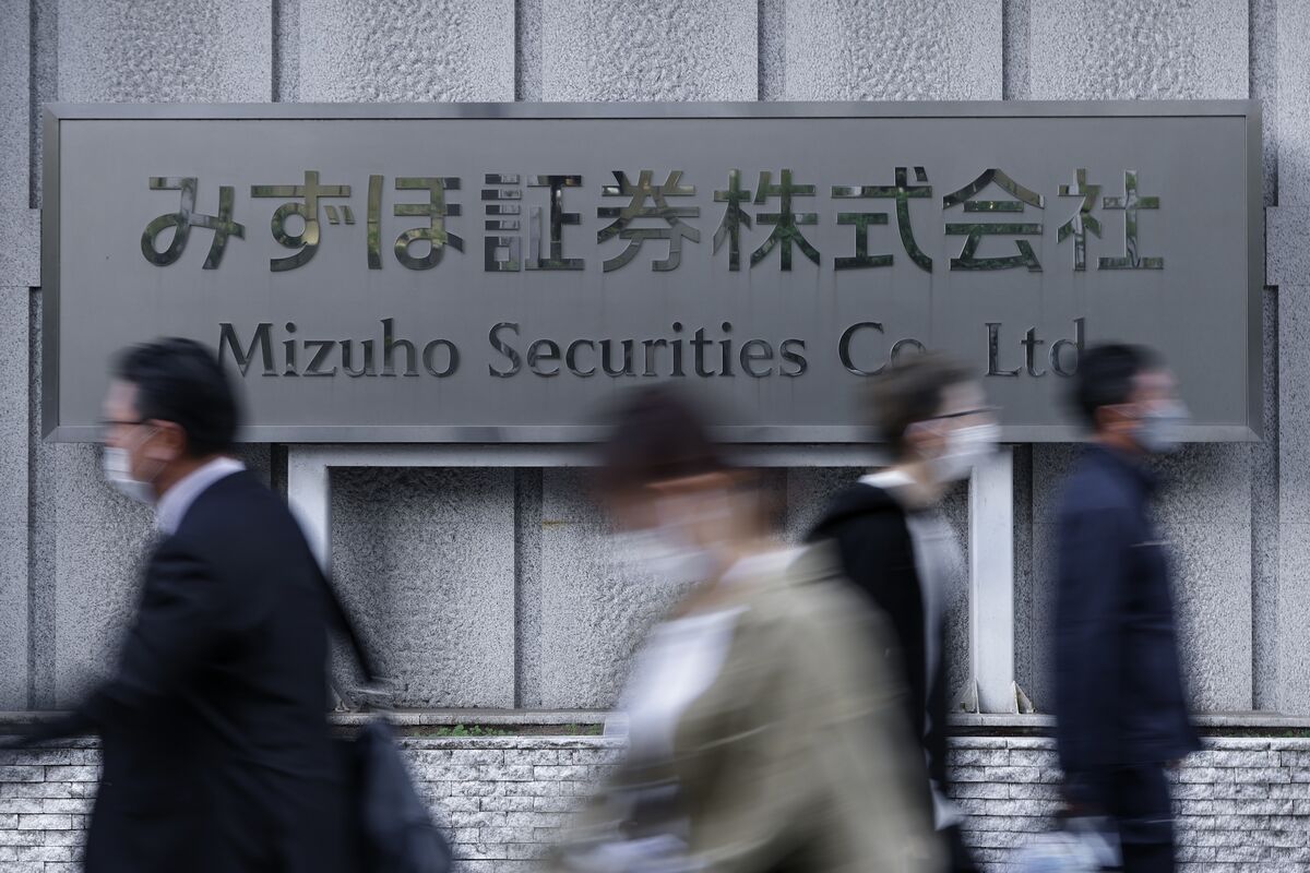Illustrative photo for: More Issuers Exit Mizuho Bond Underwriting as JFSA Probes
