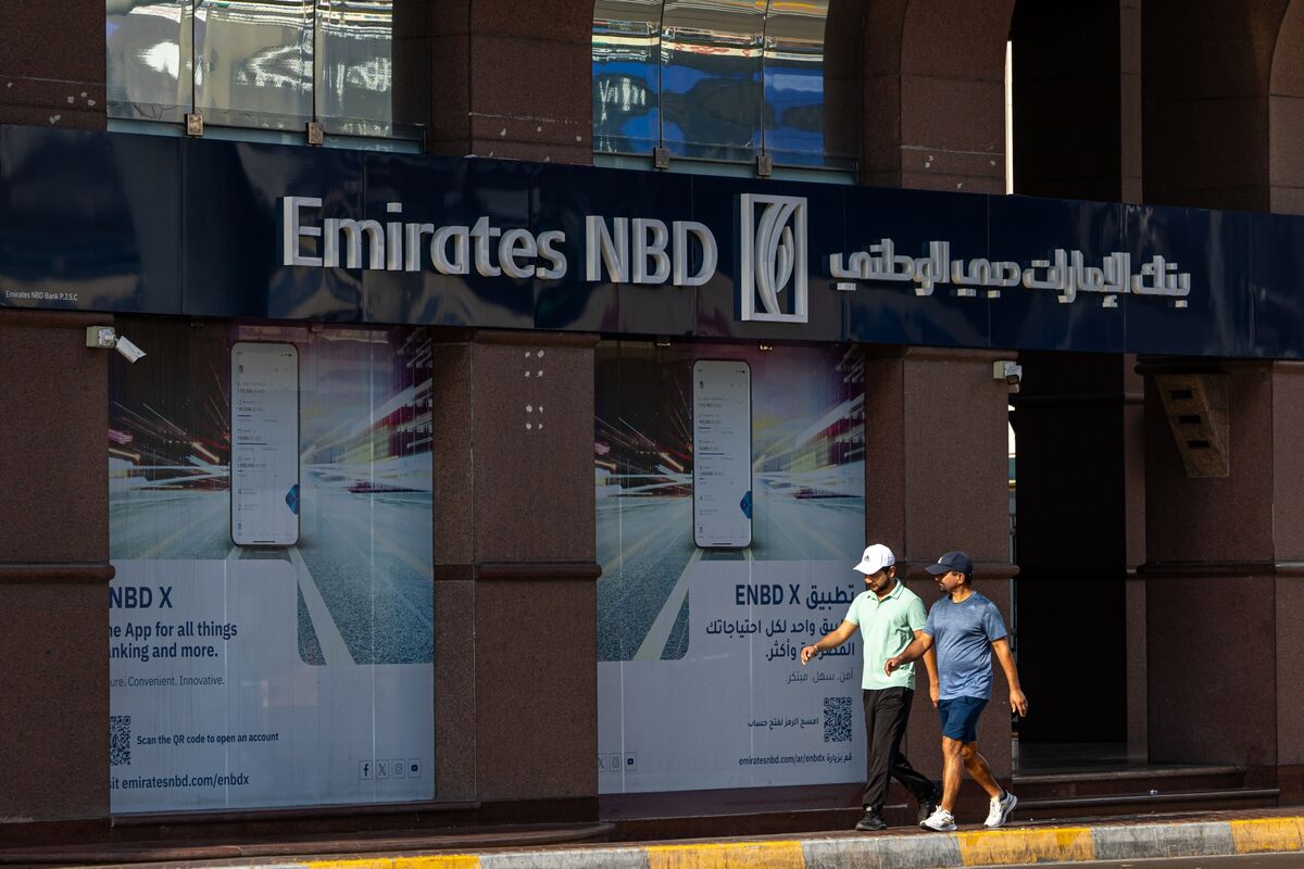 Illustrative photo for: Dubai's Top Bank Expands in Asia as Middle East Asia
