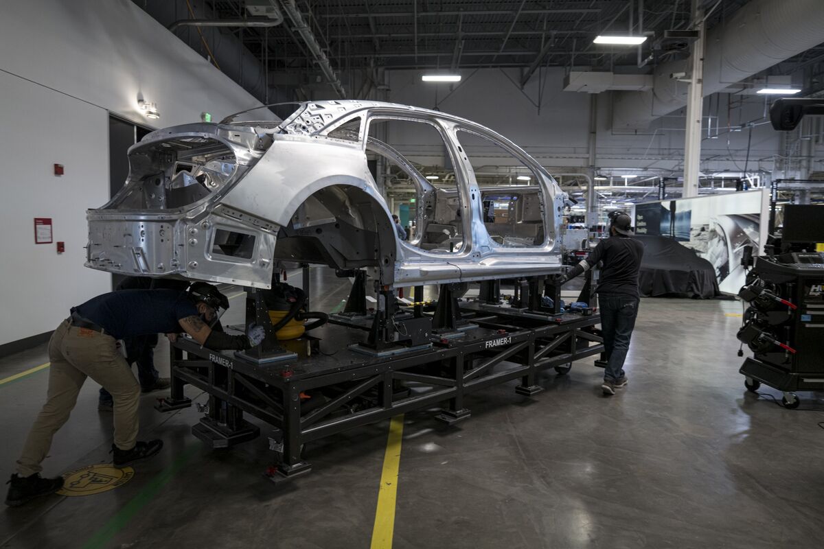 Illustrative photo for: Lucid Workforce Reduction 2025: Cuts After Tough Startup