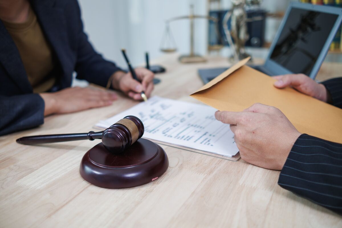 Illustrative photo for: Centerview Settles Suit Over Former Analyst Sleep Rights