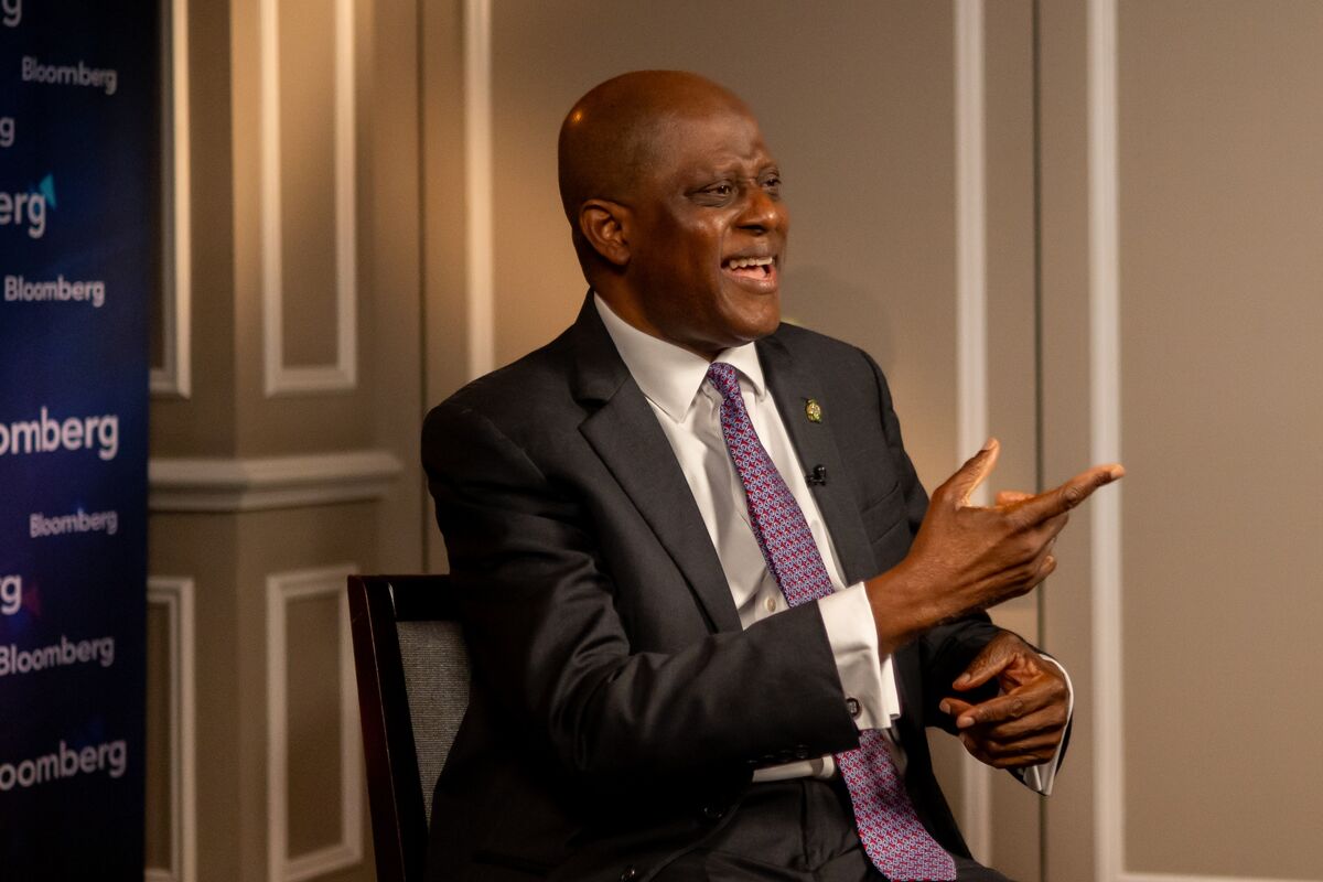 Illustrative photo for: Nigeria rate cut easing keyphrase: CBank signals large cut